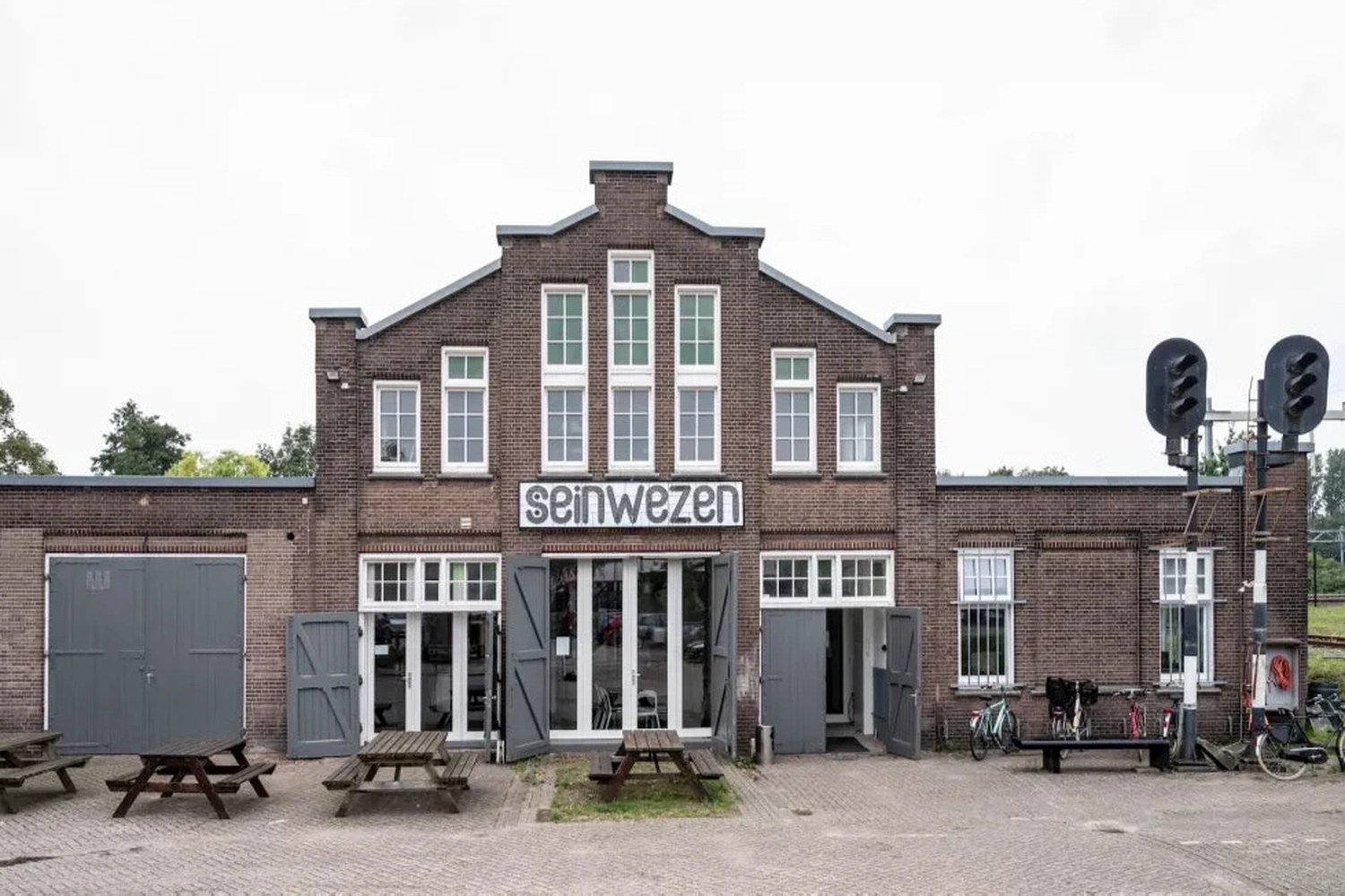 Echte Nederlandse werksituatie passend bij mentaal